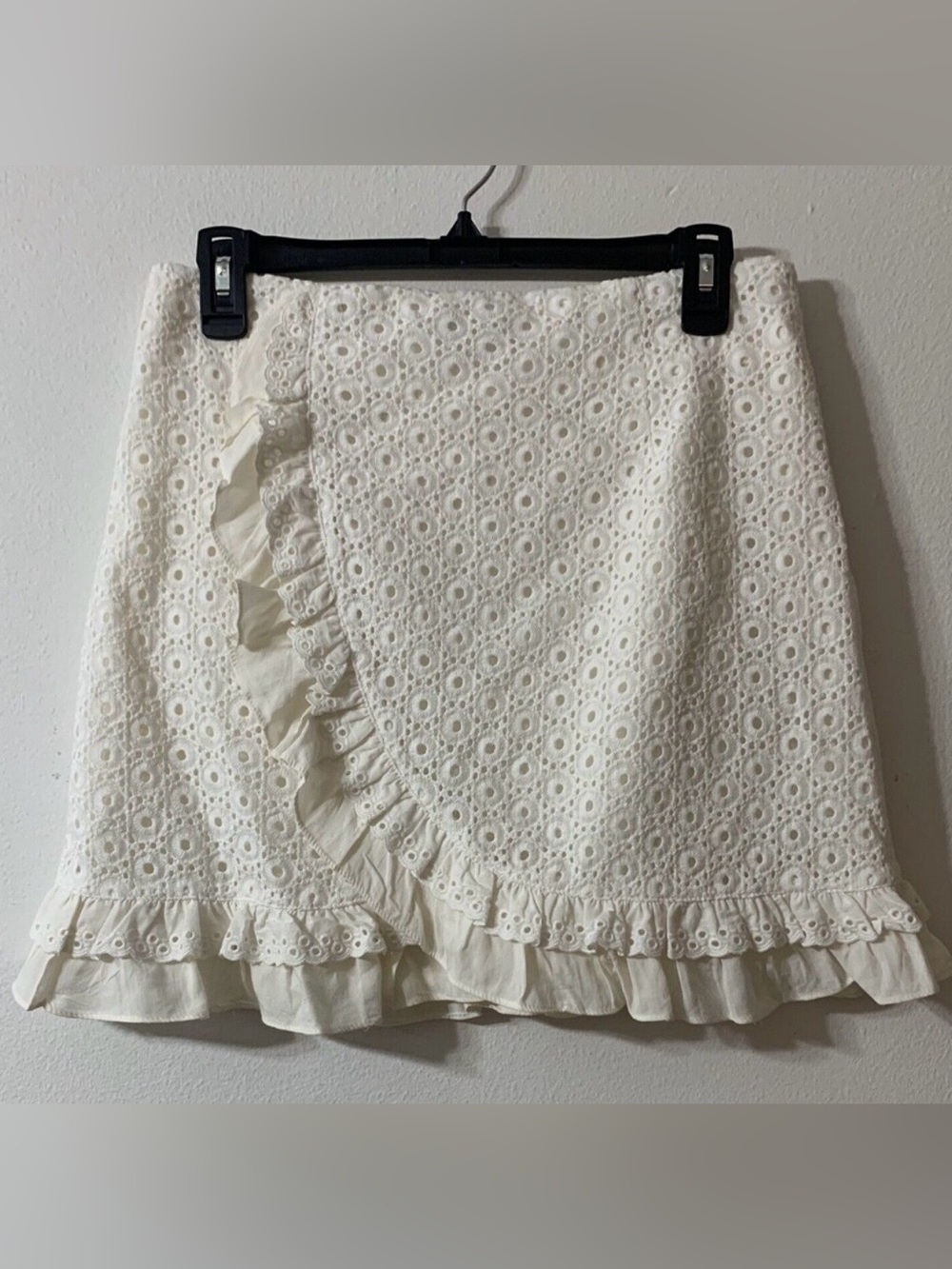 Yours Truly Women's Size 12 Maisy
Eyelet Skirt Ivory